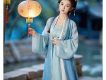 Children in Ancient Costumes:A Glimpse into Traditional Childhoods