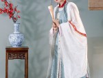 Long Silk Cheongsam:A Traditional Elegance