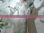 Embracing the Cheongsam:Styling Tips for Plus-Size Women to Achieve a Slimming Look