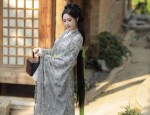 The Enchantment of Chrysanthemum:Exploring the Beauty of Hanfu through the Lens of Flower Deities
