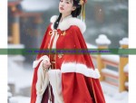 The Enigma of Black One-Piece Shoulder-fitted Horseface Skirt:A Blend of Elegance and Tradition