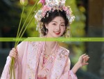 The Elegance of High-End Cheongsam:A Cultural Icon of Chinese Traditional Beauty