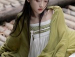 Elegant and Unique:The Allure of Shanhe Style in the Attire of Wen Kexings Character