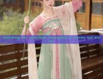Elegant Long Cheongsam Walk:A Glimpse into the World of Traditional Chinese Fashion