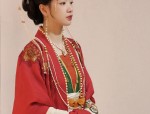 The Charm of Traditional Cheongsam with Reverse-Style Large Sleeves