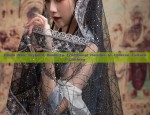 A Girls Cheongsam for Lunar New Year:A Thin and Elegant Traditional Outfit