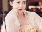 Ancient Charm Revived:The Perfect Pairing of Traditional Costumes and Bags