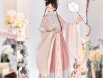 Embroidery Ladys Cheongsam Shop:A Glimpse into the World of Traditional Chinese Beauty