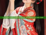 The Powerful Elementary Schoolgirl in Traditional Hanfu Attire:A Glimpse into Ancient Style