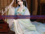 The Summer Elegance of a Young Master in Traditional Hanfu