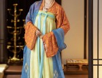 Winter Outfits with Qipao:The Art of Layering Traditional Elegance