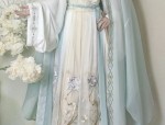 38-Code Traditional Chinese Hanfu Shoes:A Cultural Exploration