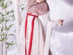 Summer Styling with a Horseface Skirt and Blouse:Fashionable and Comfortable Options for Women
