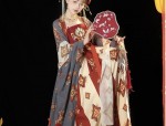 The Splendor of Girlhood:A Guide to Hanfu Da Xiushan Big Sleeve Robes)
