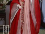 2021 New Style of Cheongsam for Junior School Students:A Blend of Tradition and Modernity