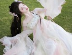 Asi and Xiao Lingdang:The Synergy of Traditional Chinese Fashion in a Joint Hanfu Collection