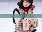 Embroidery on Traditional Hanfu Shoes:A Womans Fashionable Journey