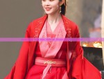 Modernizing Song-Style Hanfu for Summer Comfort and Style