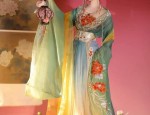 Embroidery-Adorned Hanfu Women:A Blend of Ancient Tradition and Modern Elegance