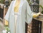 Designing the Perfect Top to Match a Horseface Skirt:A Guide to Creating a Cross-Over Collar Blouse