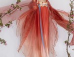 The Safety Feature of Horseface Skirt:Anti-春光 Exposure Fasteners