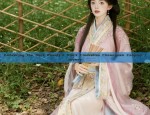 Closing Down Sale:A Final Farewell to Traditional Hanfu Fashion