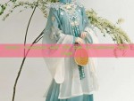 Hanfu Tradition and the Gift of Cultural Heritage
