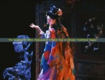 Ethereal Beauty of Hanfu in the Gardens Dreamlike Encounter with the Splendid Jade Flower