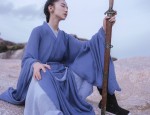 The Ethereal Beauty of Horseface Skirt in a Wedding Photo Shoot