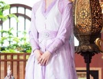 The Splendor of Blue and White Porcelain Cheongsam:The Aristocratic Ladys Elegance