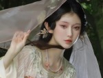 Hanfu Fashion:The Revival of Traditional Chinese Elegance