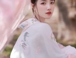 Vintage-Style Tailored Cheongsam in Blushing Pink
