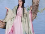 The Splendor of Hanfu:The Charm of Qizi Skirts