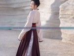 The Allure of Yu Manlis Qipao:A Vintage Fashion Icon
