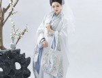2021 New Style of Cheongsam for Junior School Students:A Blend of Tradition and Modernity