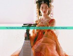 江南汉服女油纸伞