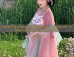Maternity Chinese Cheongsam:A Traditional Elegance for Expectant Moms
