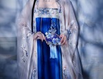 Embroidered Horseface Skirt for Autumn Winter:A Blend of Tradition and Fashion