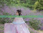 The Art of Walking in Cheongsam and High Heels without Tiring the Feet