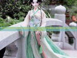 Elegance in Harmony:The Long Song of Le Yanyans Hanfu Fashion
