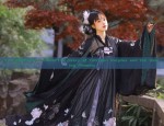 The Splendor of Hanfu:The Story of Thirteen Surplus and the Soaring Phoenix