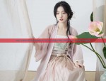The Cultural Significance of the Cape-like Mantle in Hanfu Fashion