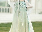 Hanfu Fashion:Exploring the Allure of Yang Zis Traditional Chinese Attire