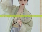 The Charm of the Child in the Classic Chest-Piece Hanfu Costume