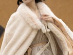 Winter Cheongsam for Young Girls:A Traditional Salutation Outfit for Chinese New Year