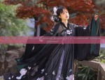 Tiger Hill Cheongsam:The Cultural Journey of a Traditional Chinese Garment