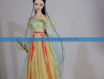 A 9-Year-Old Girls Horseface Skirt Set