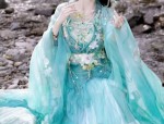 Embracing New Styles of Plus-Size Cheongsam in Shanghai