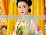 Winter Elegance of Hanfu Cloud Collar for Young Girls