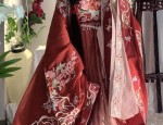 Zhonglings Hanfu Style in the Song Dynasty:A Journey into Traditional Chinese Elegance